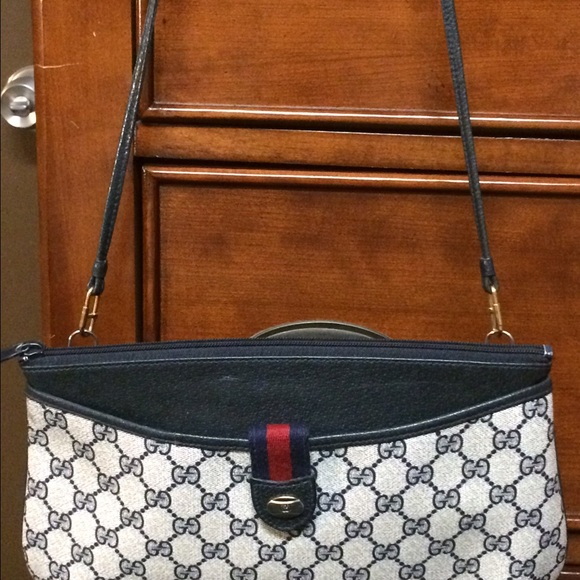 Gucci crossbody leather bag