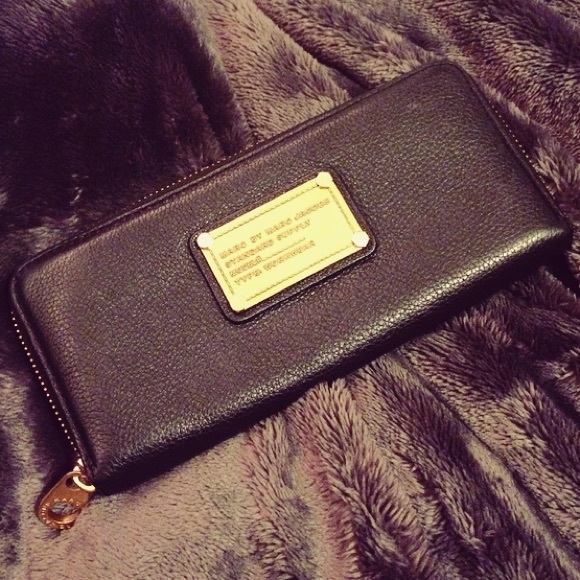 Marc by Marc Jacobs Handbags - ✨SALE✨[marc by marc jacobs] wallet