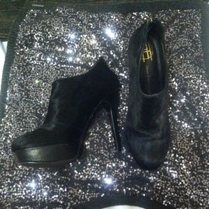 New! house of Harlow black pony hair booties 8
