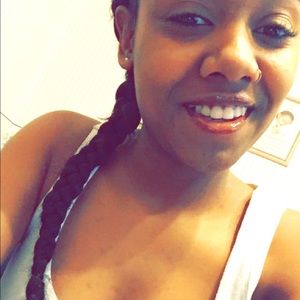 Meet your Posher, Gabby