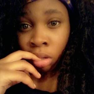 Meet your Posher, Myia