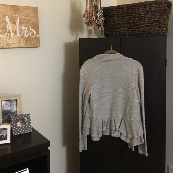 Stitch Fix Gray Ruffled Cardigan