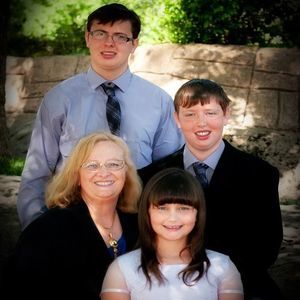 Meet your Posher, Lynda