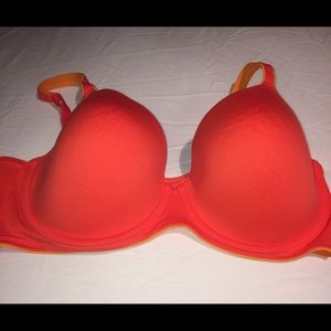 NWOT Victoria's Secret Body Bra
