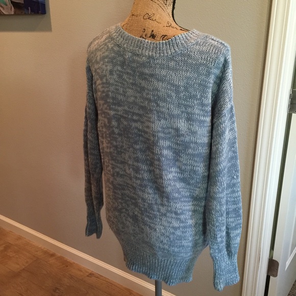 Forever 21 Sweater - Picture 2 of 3