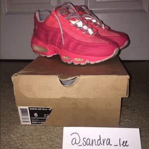 Nike WMNS Air Max 95' "Hot Punch"
