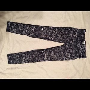UnderArmour Heat Gear leggings