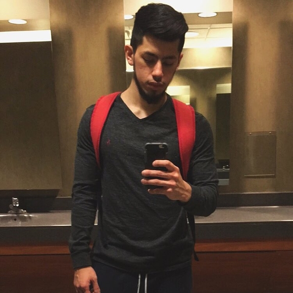 Meet your Posher, Andre - Picture 2 of 2