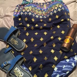 🎀REDUCED🎀Plus size women's Swim Suit