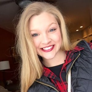 Meet your Posher, Erin