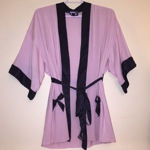 VS kimono robe