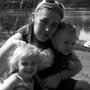 Meet your Posher, Leanna