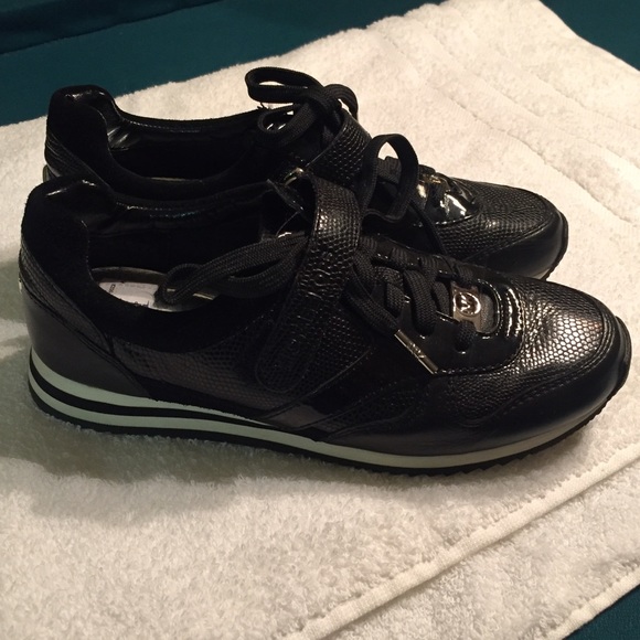 Michael Kor Sneaker!!!