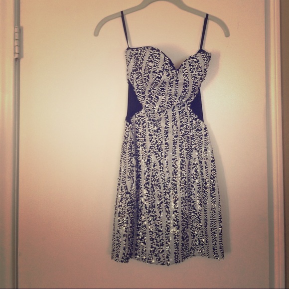 Bebe Dress