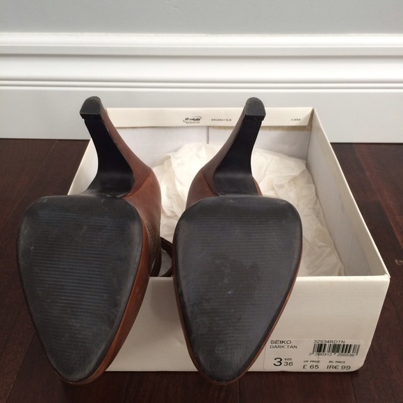 Topshop leather multiple buckle high heels - Picture 4 of 4