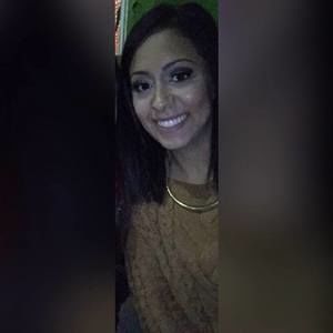 Meet your Posher, Alyx