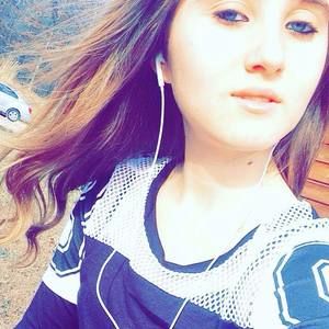 Meet your Posher, Makayla