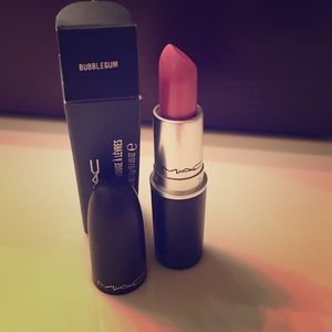 MAC Bubblegum Lipstick