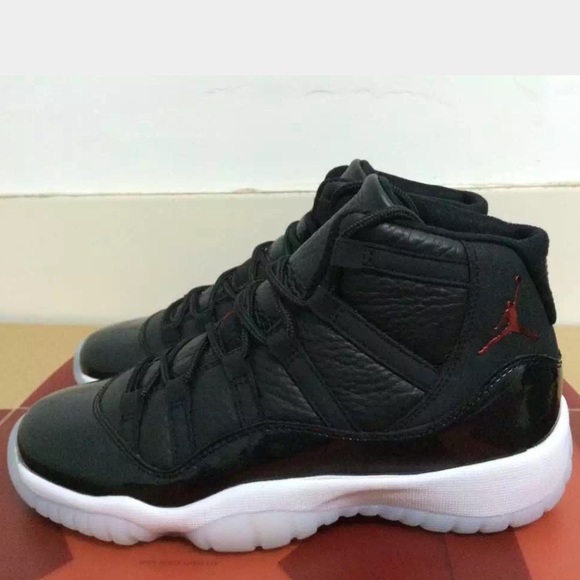 Jordon 11's 72-10 - Picture 1 of 6