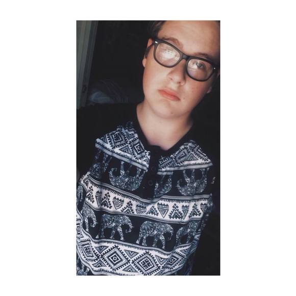 Meet your Posher, Andrew - Picture 1 of 1