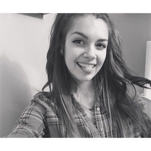 Meet your Posher, Cristina