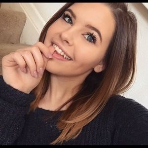 Meet your Posher, Caitlin