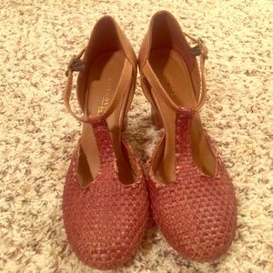 Mid low heeled strap sandal