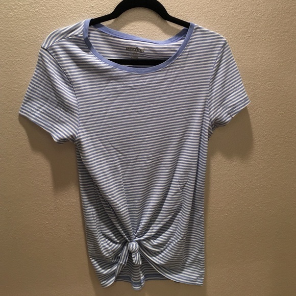blue and white striped short sleeve t shirt