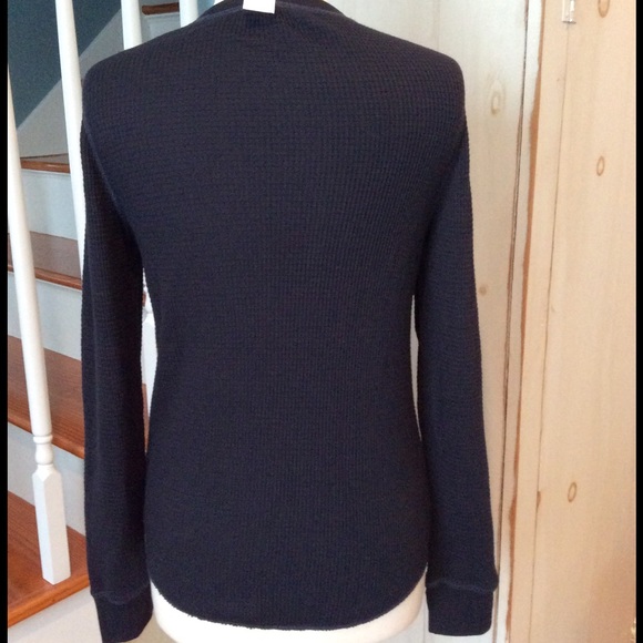🔵3/$30 GAP Navy Thermal, NWT - Picture 2 of 4