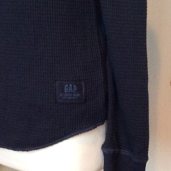 🔵3/$30 GAP Navy Thermal, NWT - Picture 4 of 4