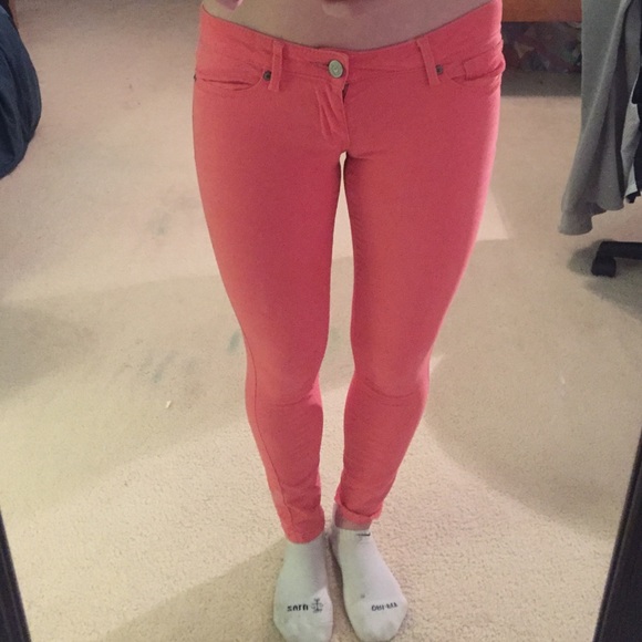 Pink/salmon "jegging"