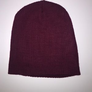 BURGANDY BEANIE ❤️