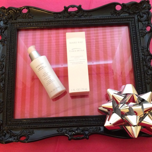 Mary Kay Even Complexion Essence