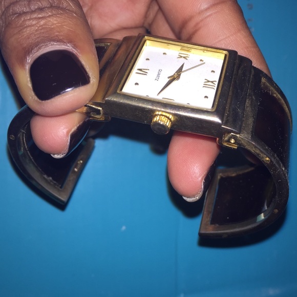 Quartz Watch - Picture 3 of 3