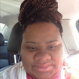 Meet your Posher, Tiera