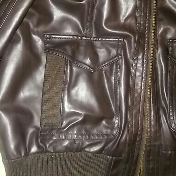 Jacket - Picture 3 of 4