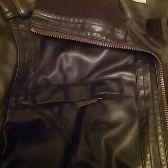 Jacket - Picture 4 of 4
