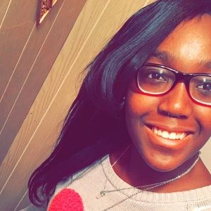 Meet your Posher, Latoya