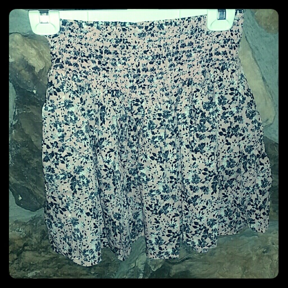 FLORAL SKIRT , never worn !