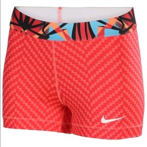 Nike ZigZag Pro Core 3" Shorts