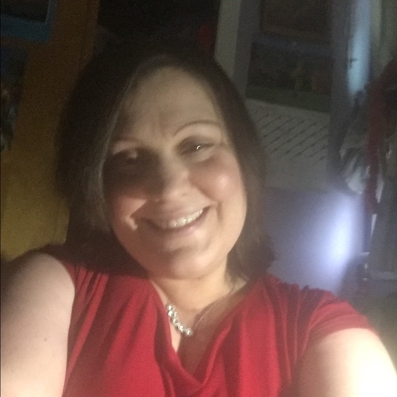 Meet your Posher, Heidi - Picture 1 of 1