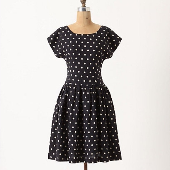 Anthropologie Dresses & Skirts - Super cute Anthropology cocktail dress.