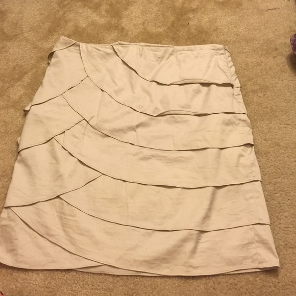 Ruffled skirt
