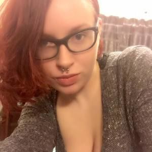 Meet your Posher, Dominique