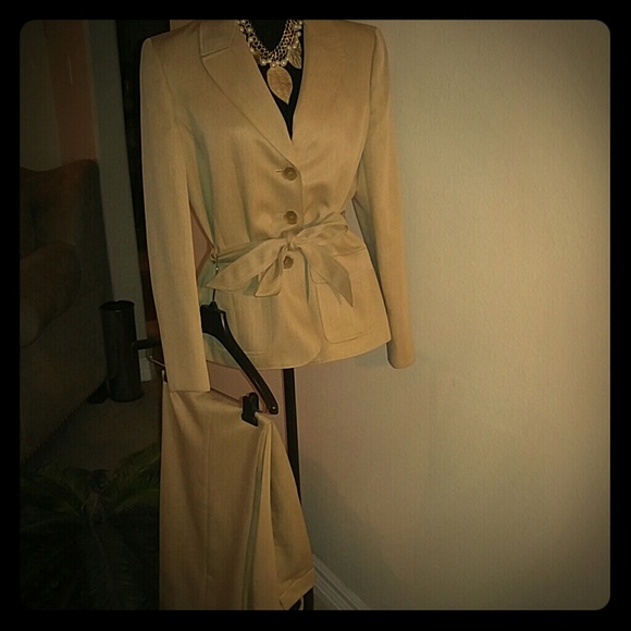 Evan Picone two piece suit.
