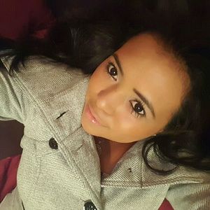 Meet your Posher, Ivonne