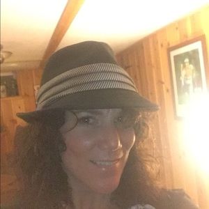 Meet your Posher, Lynne