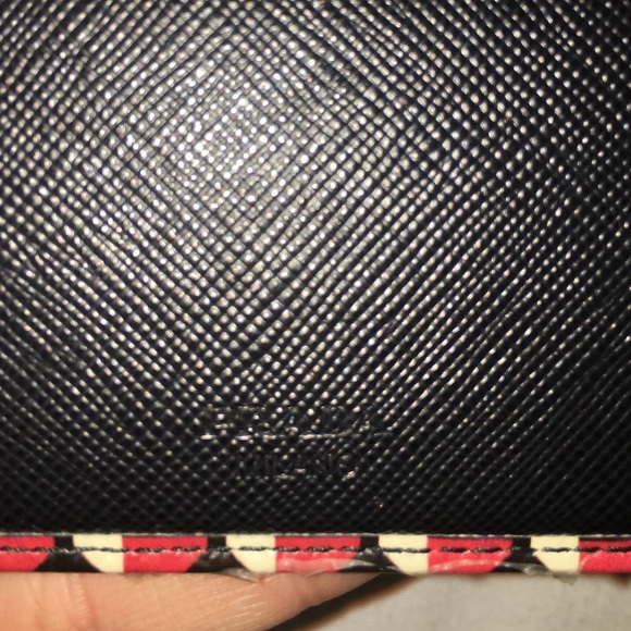 PRADA SAFFIANO WALLET - Picture 3 of 4