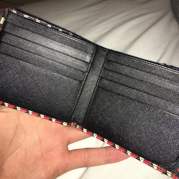 PRADA SAFFIANO WALLET - Picture 4 of 4
