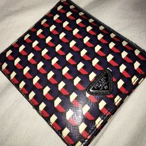 PRADA SAFFIANO WALLET